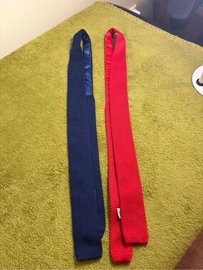 Club Room Navy Blue and Red Knit Skinny Ties